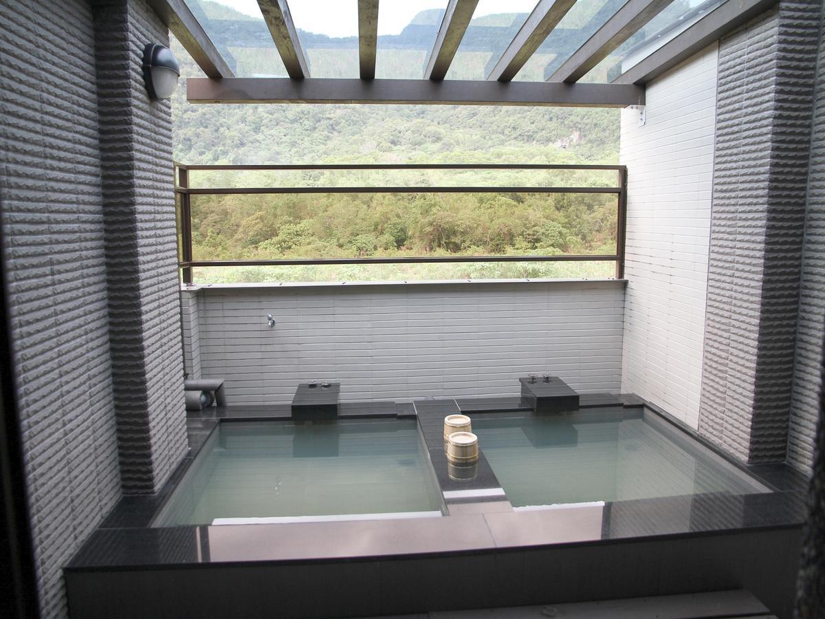 ג'יאושי Peace Area Hot Spring Hotel מראה חיצוני תמונה